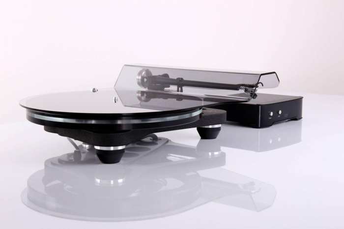 REGA Planar 8