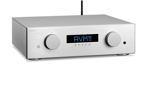 AVM Streaming-Vorverstärker mit Röhre